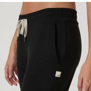 Vuori Performance Jogger